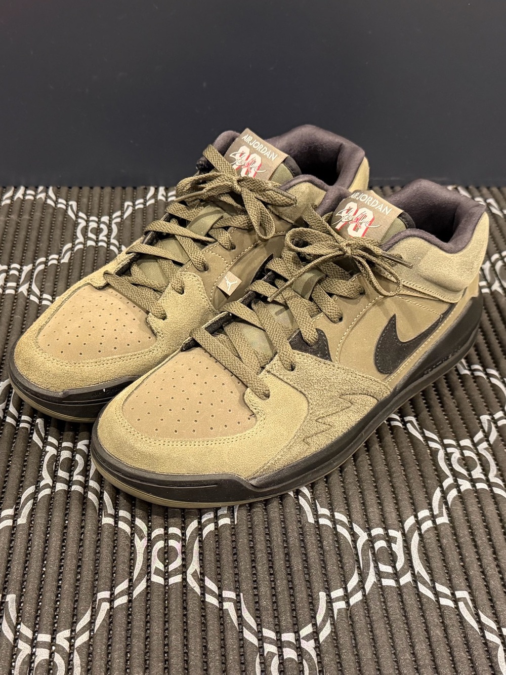 Jordan Stadium 90 (Medium Olive) HF5258-201